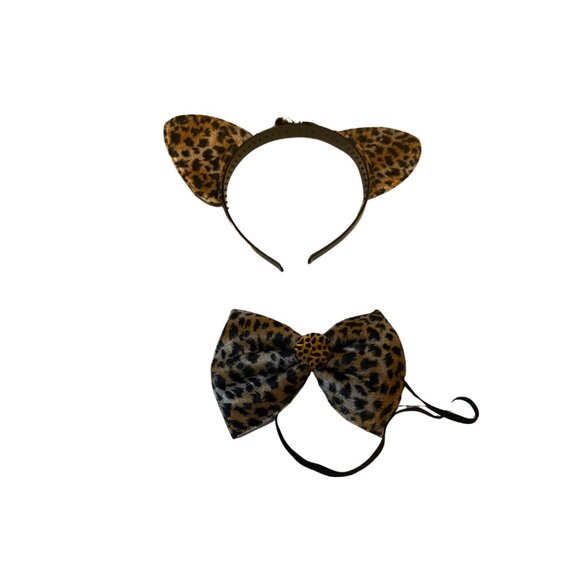 Halloween masks, hat, cat costume - Picture 1 of 9